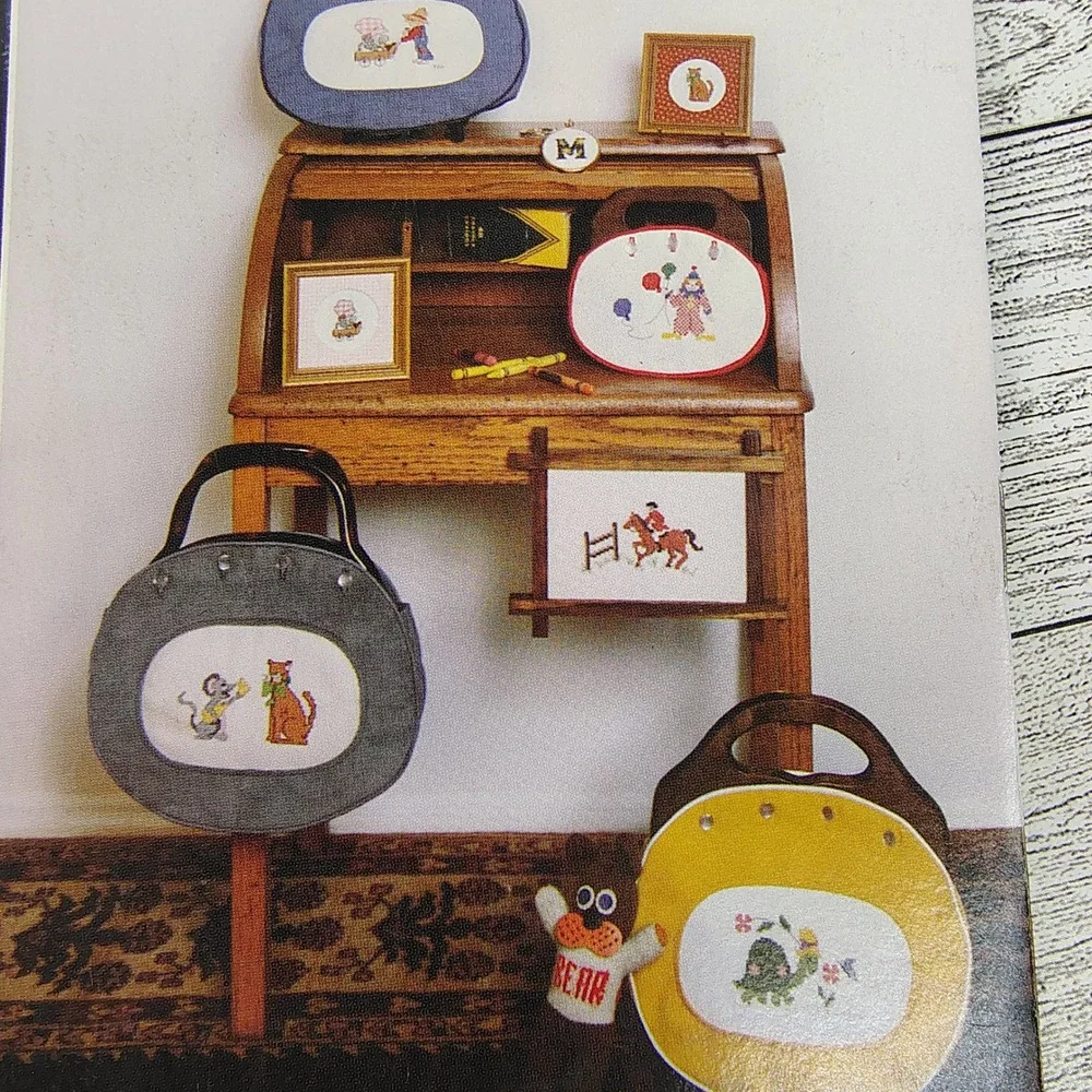 Cross-Stitch Mini Favorite Things 24 Designs 2 Alphabets by Joyce Seebo 1981 Vtg